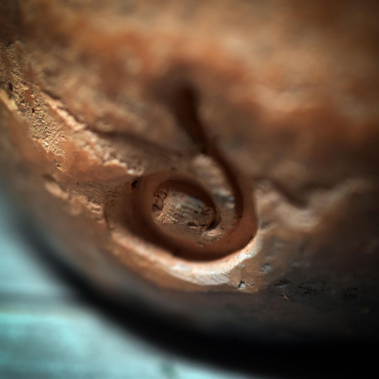 Ostara Set – Archaisches Ritualobjekt aus traditionell gebranntem Ton für Neubeginn - FRO041