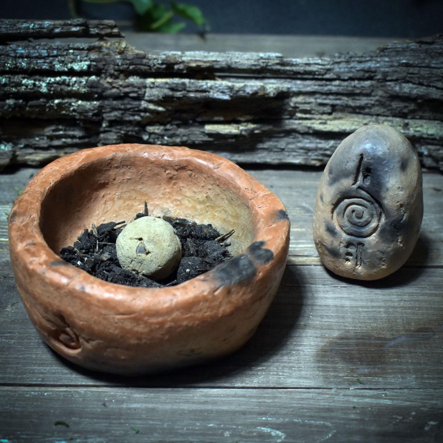 Ostara Set – Archaisches Ritualobjekt aus traditionell gebranntem Ton für Neubeginn