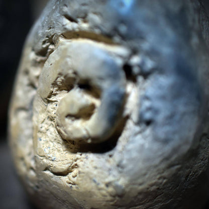 Set der fünf Ur-Eier – Ostara & Neubeginn - Frühzeitliche Ton-Eier im Rauchbrand - FRO037