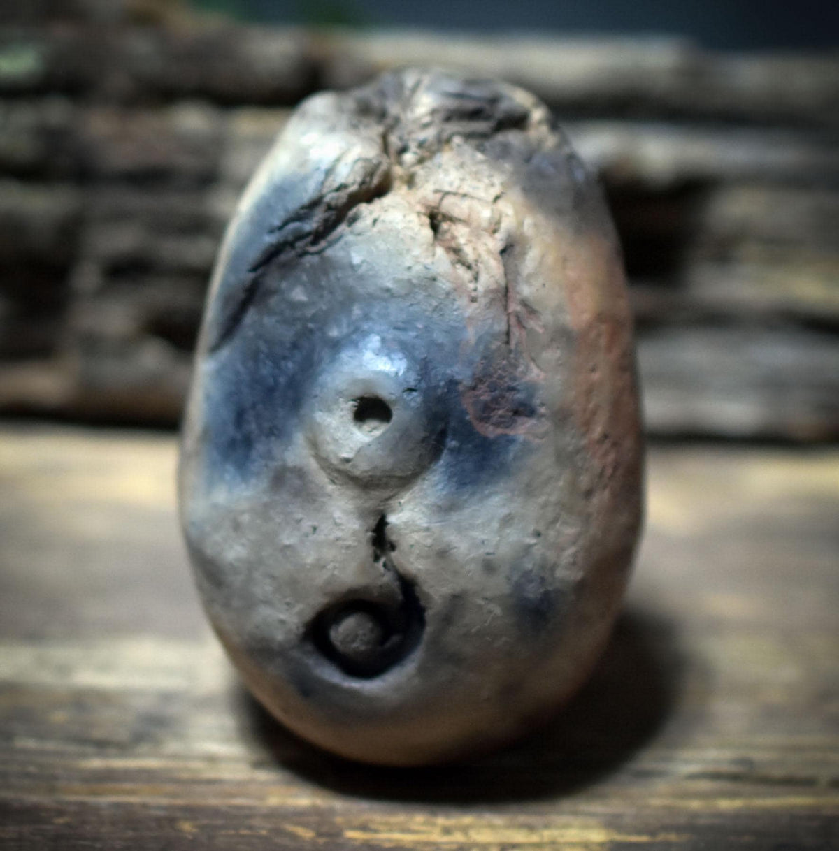 Ostara-Ei des Lebensweges - Maiden · Mother · Crone vereint in einem frühzeitlichen Ton-Ei