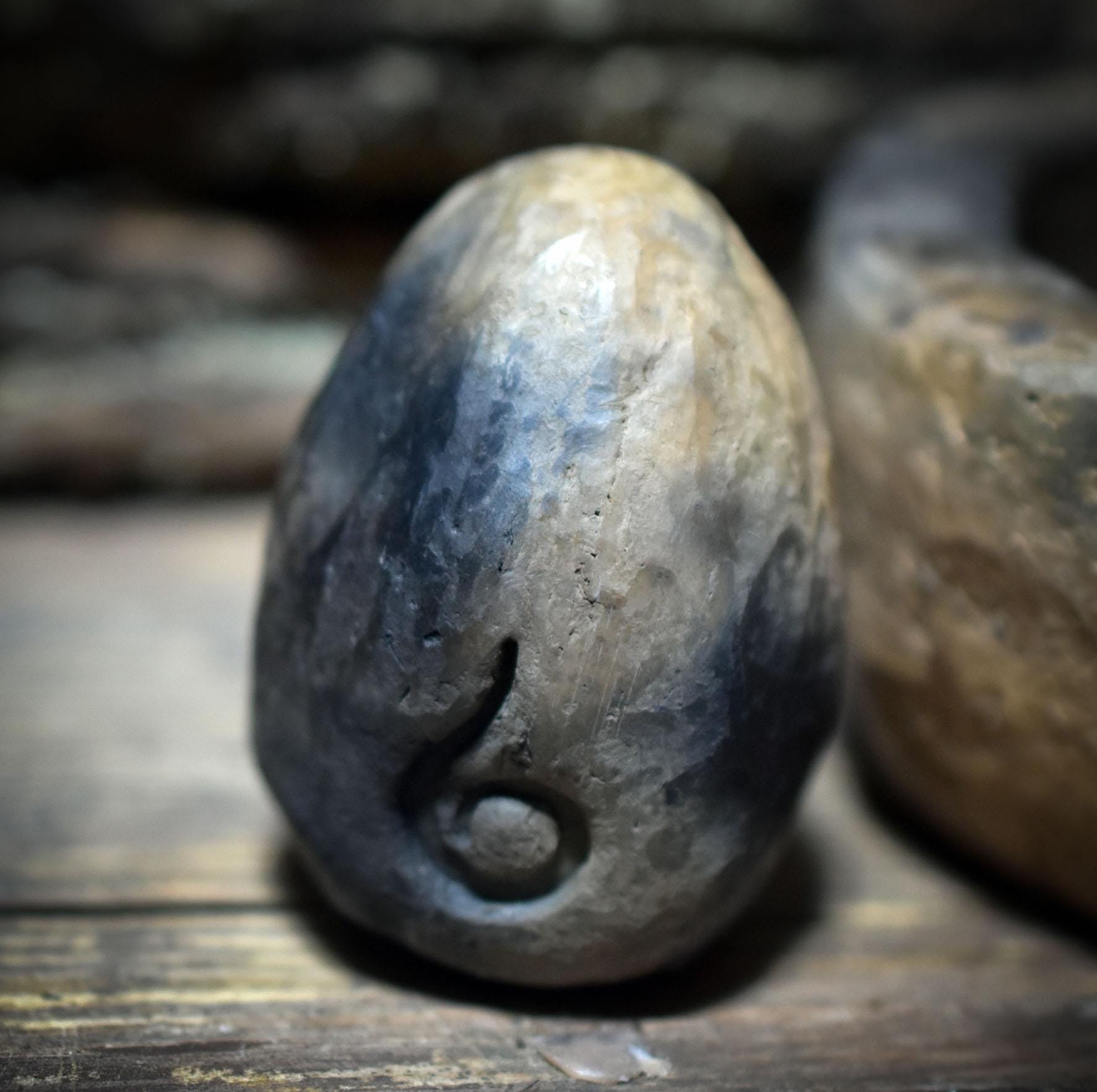 Neubeginn – Ostara Set aus Ton - Ei · Saat-Schale · Altarstein mit Seedball - FRO040