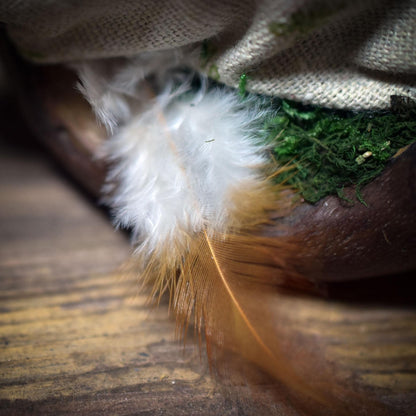 Geborgen – Das gepuckte Kind im Schutz des Waldes - SKU223