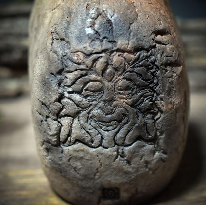 Handgeformte Ritualschale • Rauchbrand-Keramik • Symbol für Erneuerung, Naturkraft & heiligen Übergang - FRO046