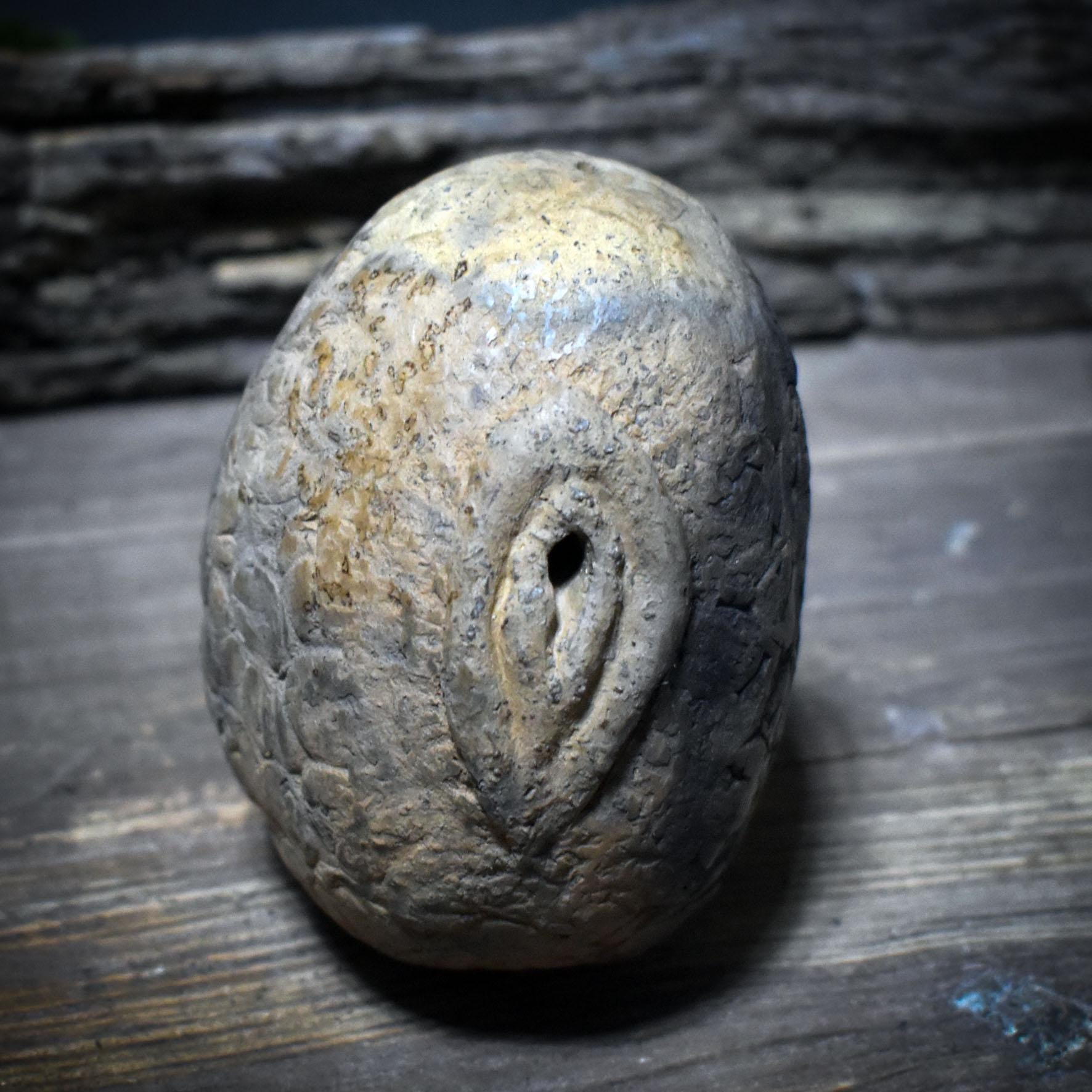 Archaische Handrasseln aus Ton – Wähle deine persönliche Ritualrassel - SRA083
