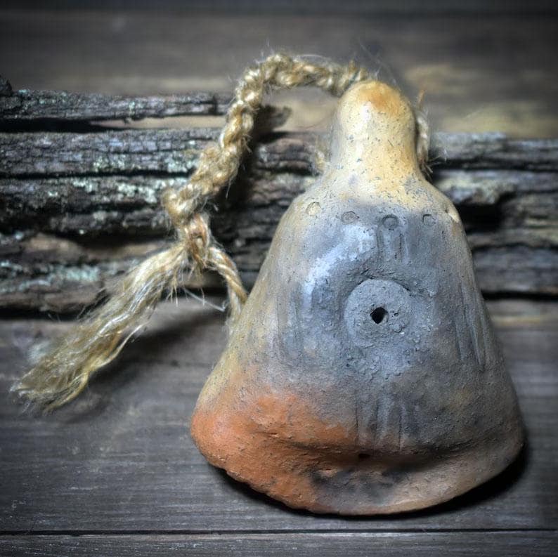 Archaische Handrasseln aus Ton – Wähle deine persönliche Ritualrassel - SRA083