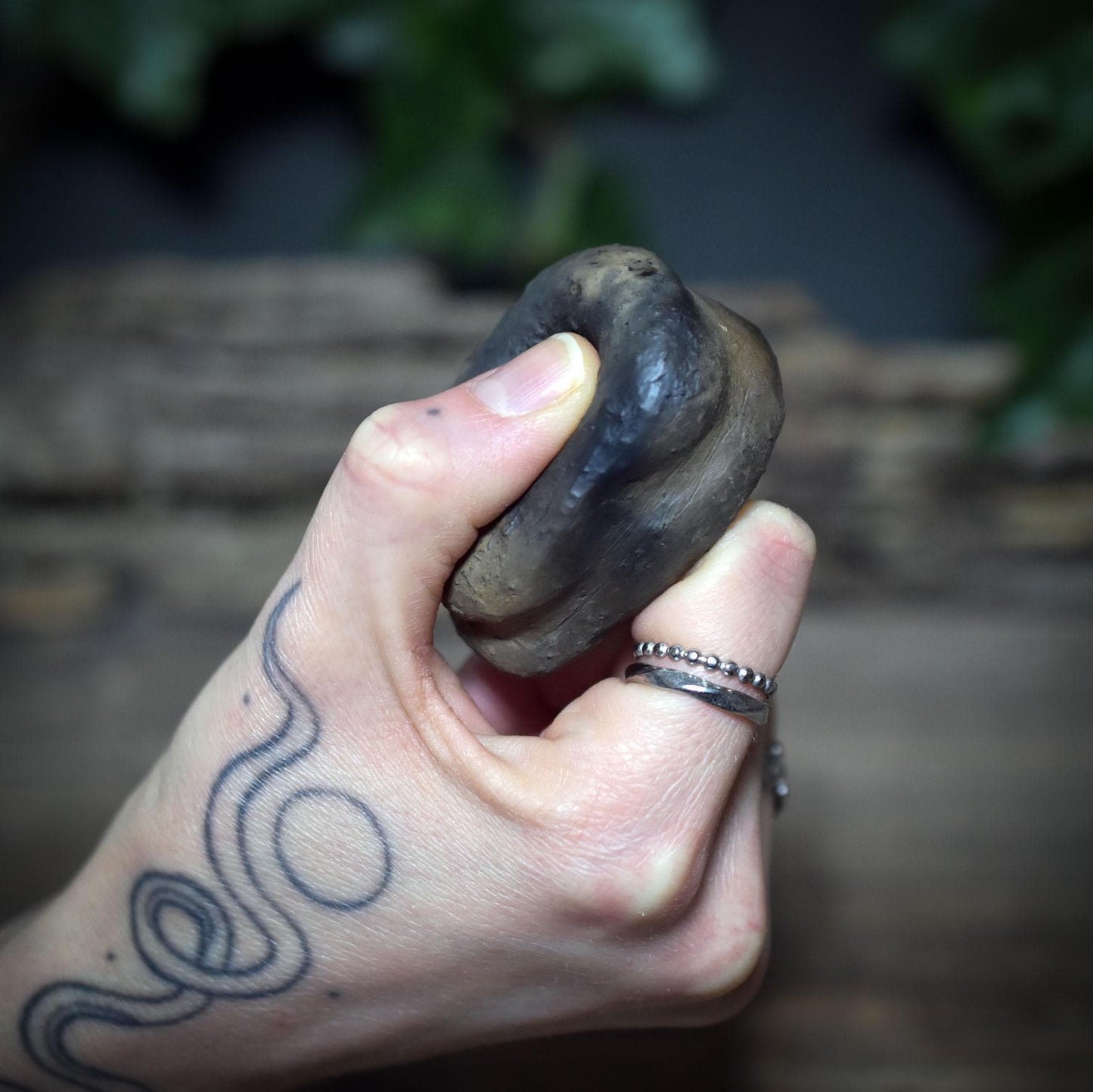 Vagus Stein aus gebranntem Ton – Erdungsstein & Atembegleiter zur Nervensystem Regulation und inneren Ruhe - VST001