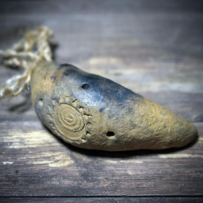 Archaische Handrasseln aus Ton – Wähle deine persönliche Ritualrassel - SRA083