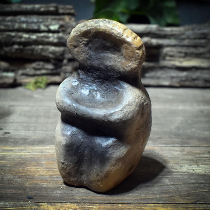 Seelen Idole – archaische Tonfiguren in 3 Größen (S–M–L) – Schutz • Trost • Vertrauen • Stärke – spirituelle Skulpturen SIS001