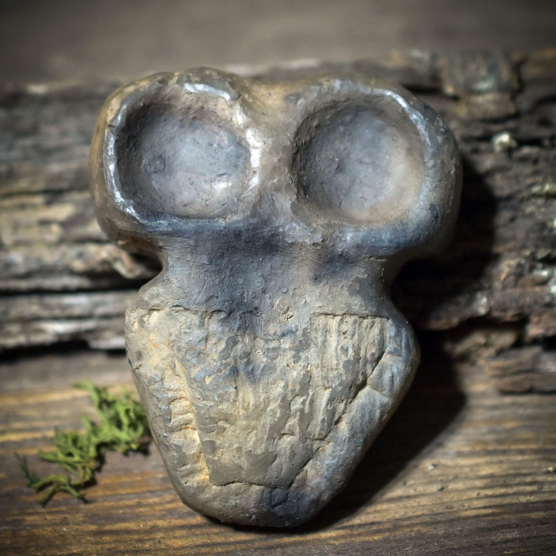 Taschenwächter – archaischer Begleiter | Eye Idol inspiriertes Keramikobjekt | Taschenbegleiter für Schutz & Achtsamkeit TWE001