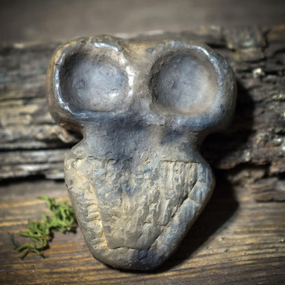 Taschenwächter – archaischer Begleiter | Eye Idol inspiriertes Keramikobjekt | Taschenbegleiter für Schutz & Achtsamkeit TWE001