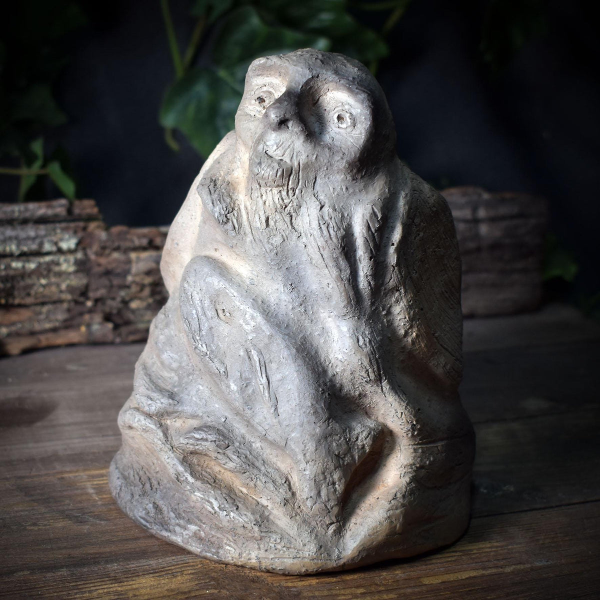 Wächter des Meeres Skulptur – Spirituelle Meeresgottheit – Handgefertigte Ozean-Figur für Altar & Kraftort – Maritimes Unikat
