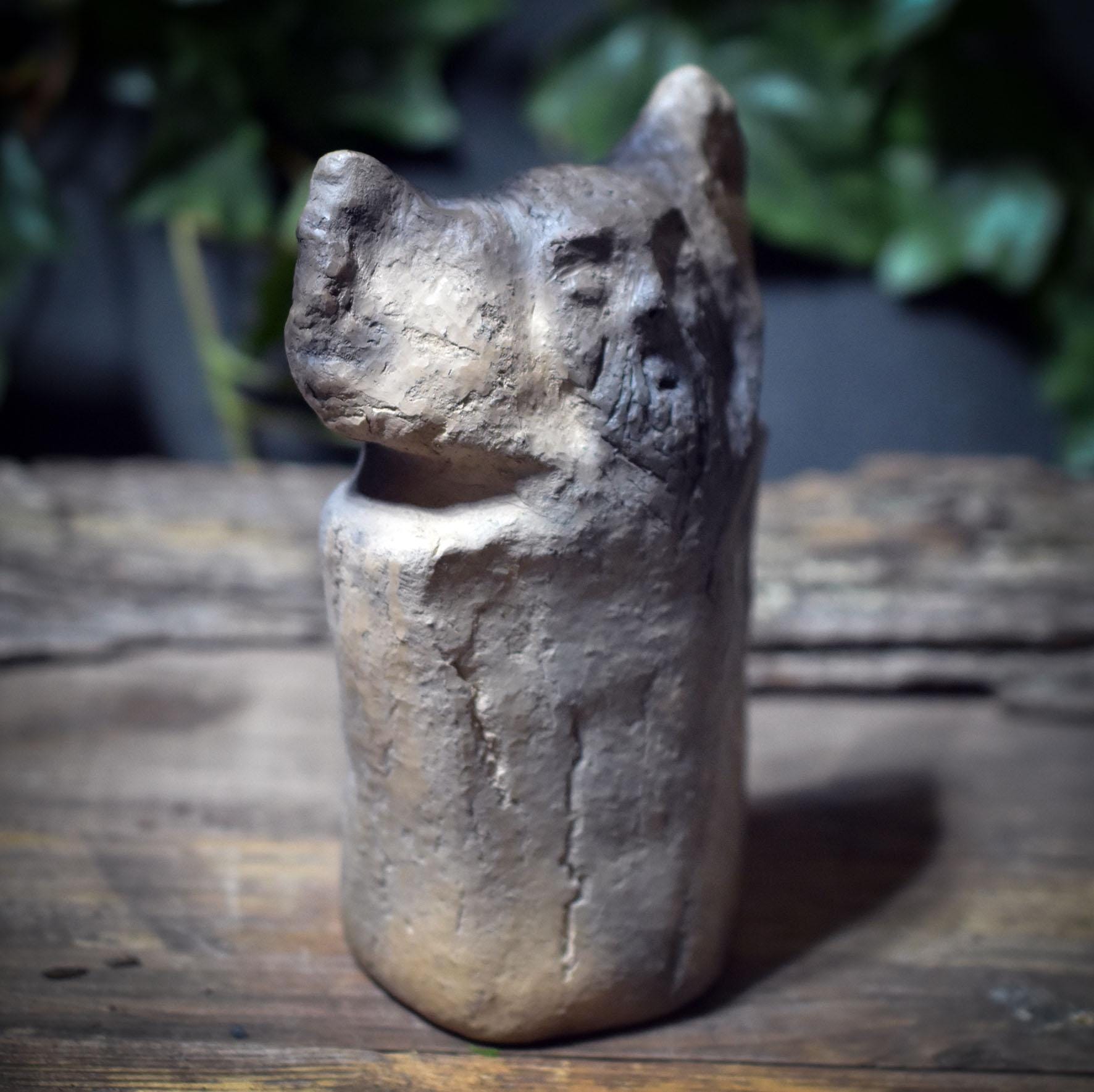 Cernunnos Skulptur aus Rauchbrandton – archaische Tonfigur des Gehörnten SKU241