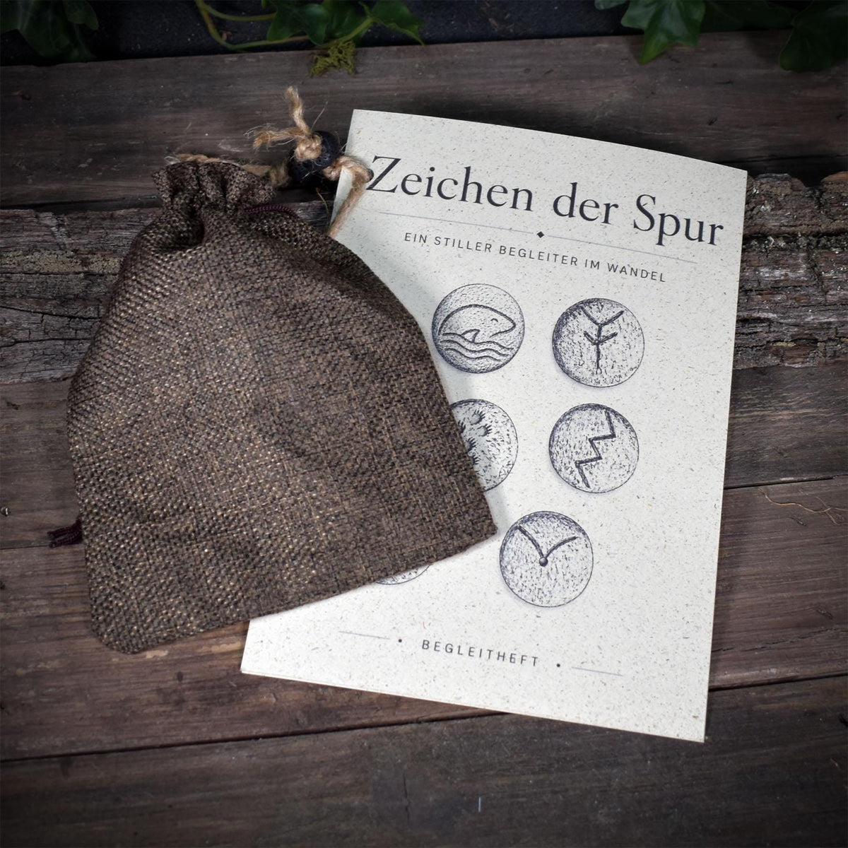 Zeichen der Spur – Archaisches Symbolset aus Rauchbrandton | Krafttier Essenzen | Handgefertigte Ritualsteine ZDS001