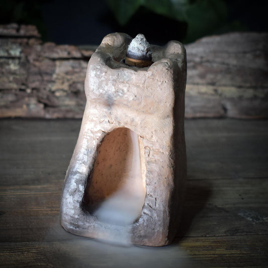 Rückfluss Räucherturm aus Ton – Meditations-Deko & Spirituelles Geschenk – Backflow Räucherkegelhalter für Achtsamkeit/Energiefluss RÄH060