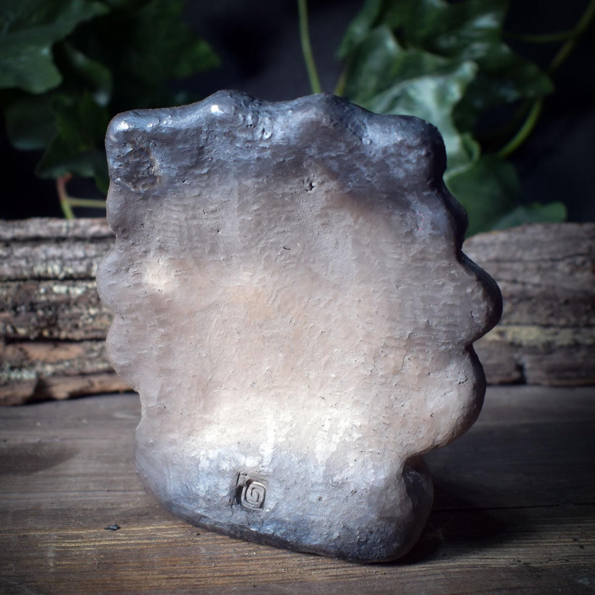Yoni Skulptur in Muschelform – Weibliche Urkraft Kunstobjekt – Handgefertigte Göttinnen-Statue zur Heilung & Selbstliebe