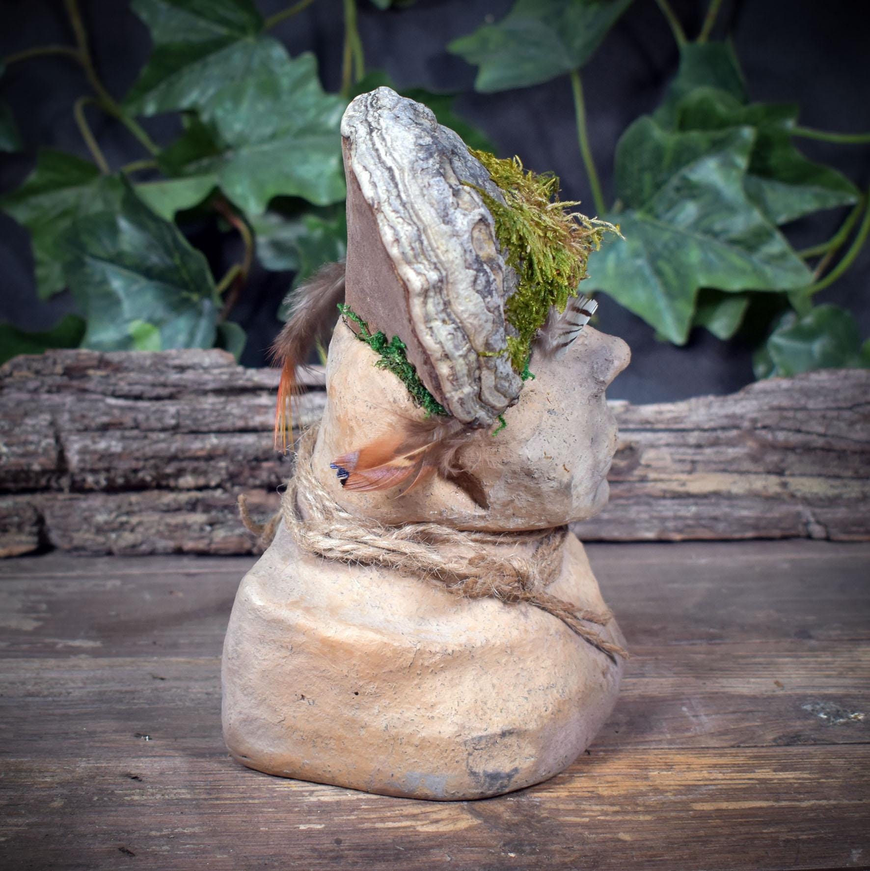 Waldgeist Skulptur, Archaische Büste aus Ton mit Baumpilz & Moos, Meditative Kopf-Figur, Spirituelle Kunst, Handgefertigtes Unikat