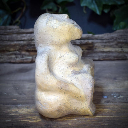 Sheela na Gig Skulptur Ton, keltische Urgöttin Figur handgemacht, archaische Fruchtbarkeitsgöttin, spirituelle Altar Deko SKU274