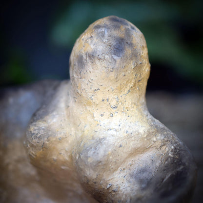 Göttinnen Opferschale aus Ton, Archaische Gabenschale, Ritueller Räucherhalter, Handgeformte Altar Schale, Urmutter Kunst GEF018