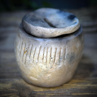 Rauhnächte Wunschgefäß Ton, Schwellenhüter Ritual Bedarf, Traum Urne handgemacht, spirituelle Keramik Box, Wunschglas Alternative SHR001