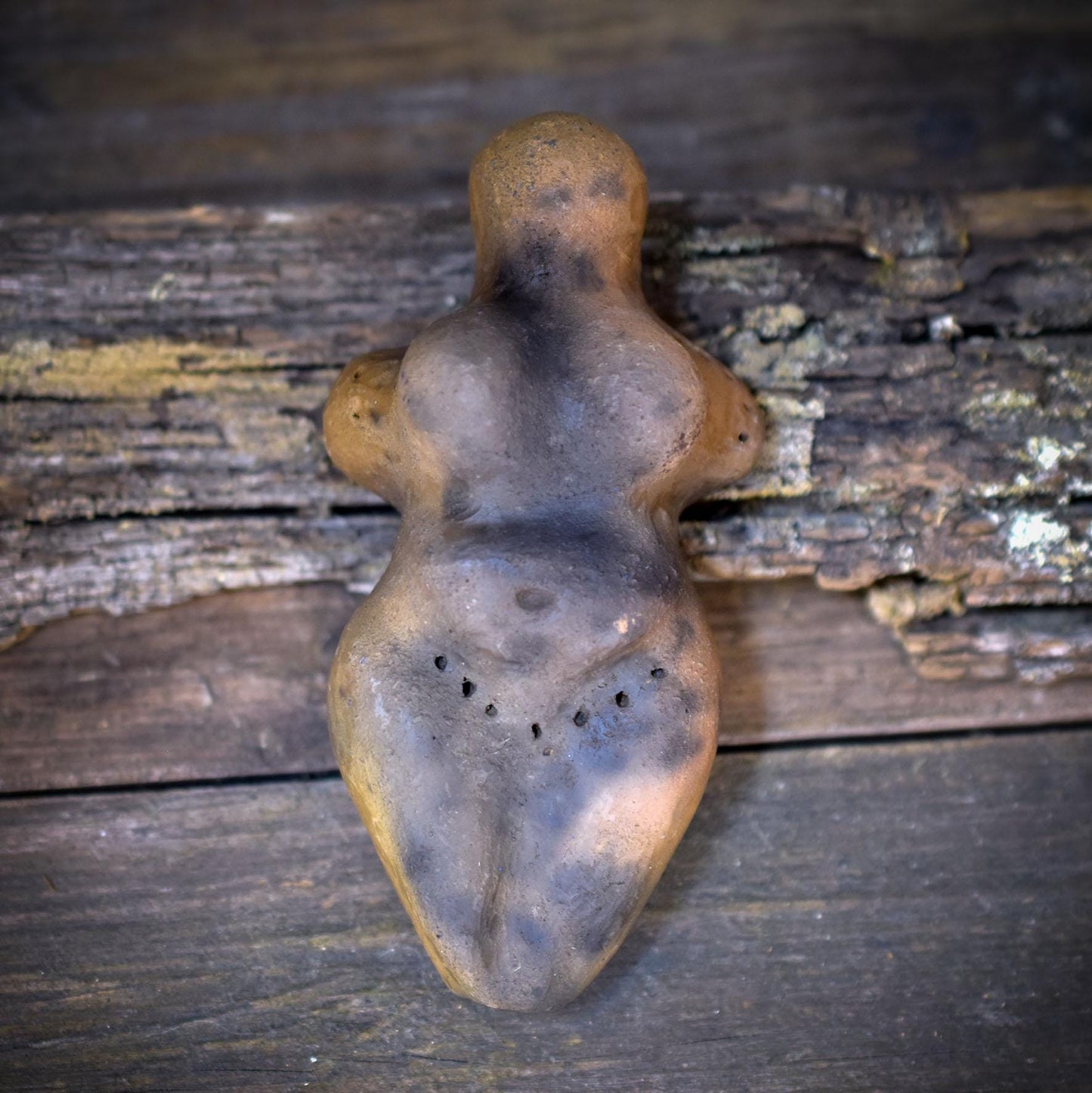 Taschengöttinnen aus Rauchbrandton – archaische Begleiterinnen für Schutz & innere Verbindung - TGS001