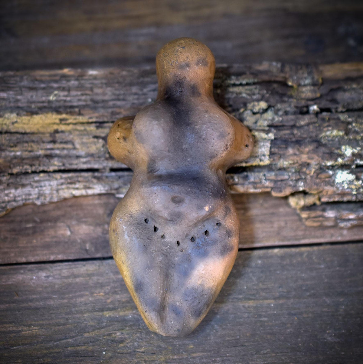 Taschengöttinnen aus Rauchbrandton – archaische Begleiterinnen für Schutz & innere Verbindung - TGS001