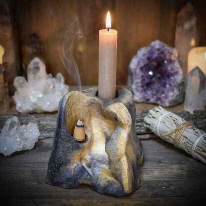 Rückfluss Räucherkegel Halter, Kerzenhalter Ton archaisch, schamanischer Wasserfall Brenner, Wicca Altar Deko Rauchbrand Unikat RÄH066