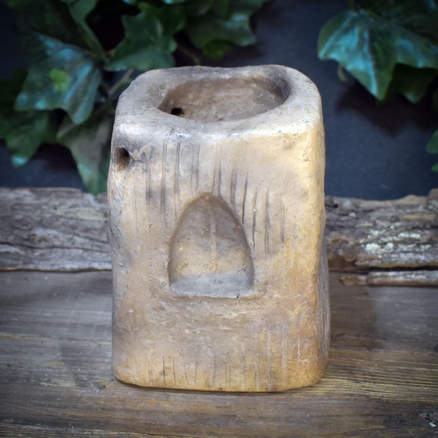 Teelichthalter Turm Rauchbrand Ton | Archaischer Kerzenständer Altar Deko | Rustikales Spirituelles Geschenk Unikat 1,4kg TKH036