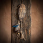 Spiritueller Adler aus traditionell gebranntem Ton – Wanddeko mit Federn & Glocke Art.Nr.: HEX027