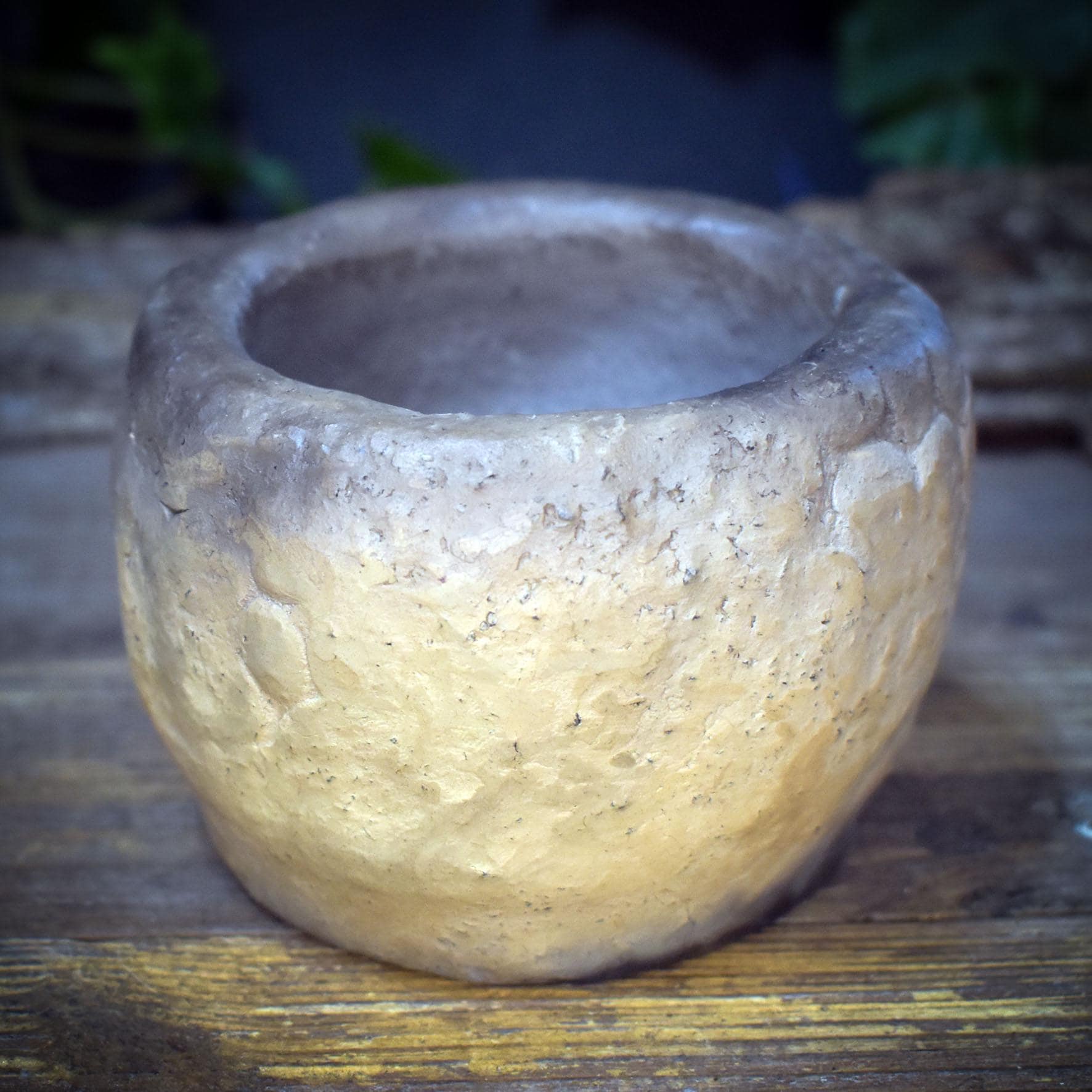 Archaische Räucherschale aus Ton, Kleine Ritualschale Rauchbrand, Handgeformtes Räuchergefäß, Altar Tonschale Unikat RÄG078