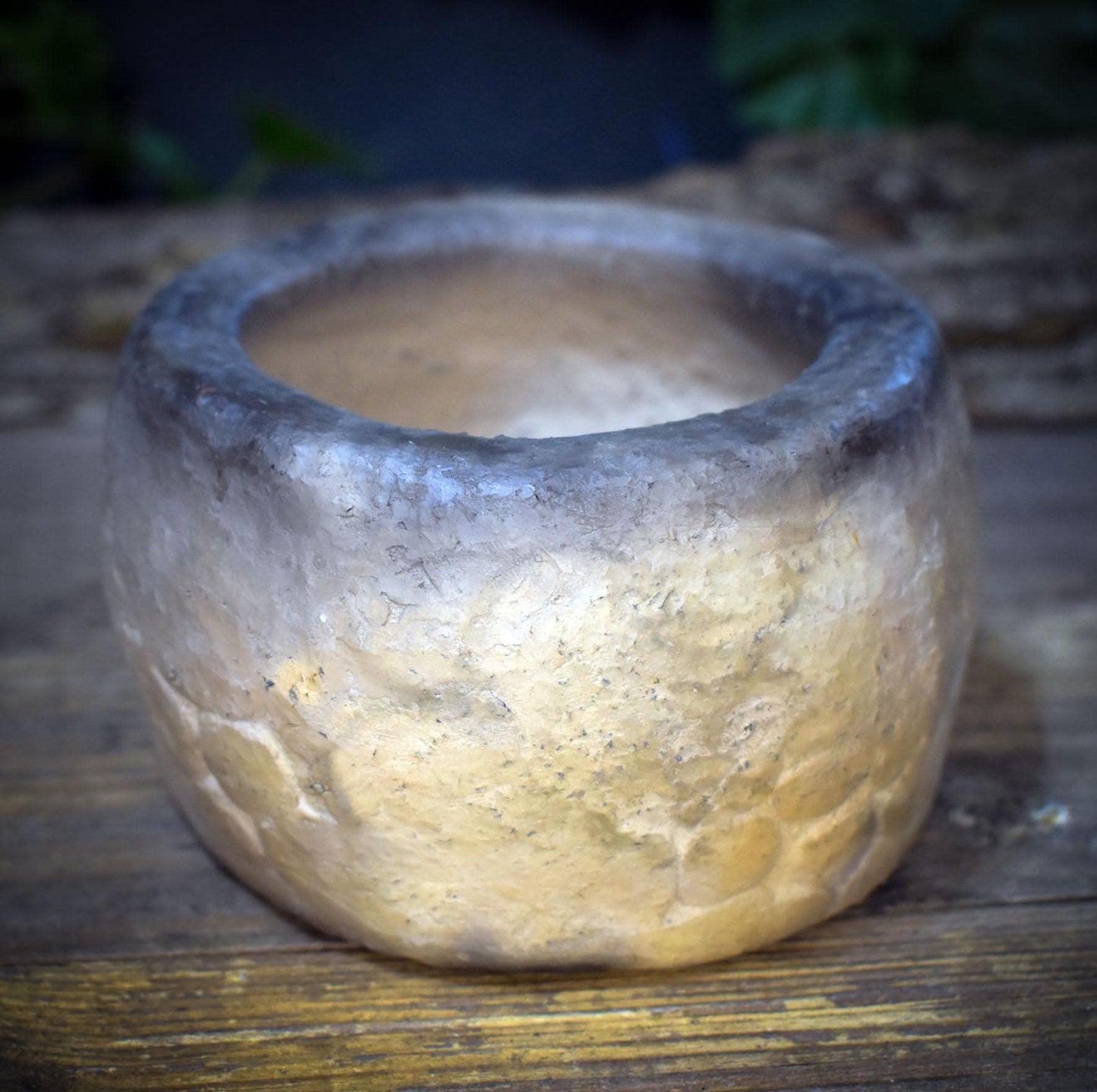 Archaische Räucherschale aus Ton, Kleine Ritualschale Rauchbrand, Handgeformtes Räuchergefäß, Altar Tonschale Unikat RÄG078
