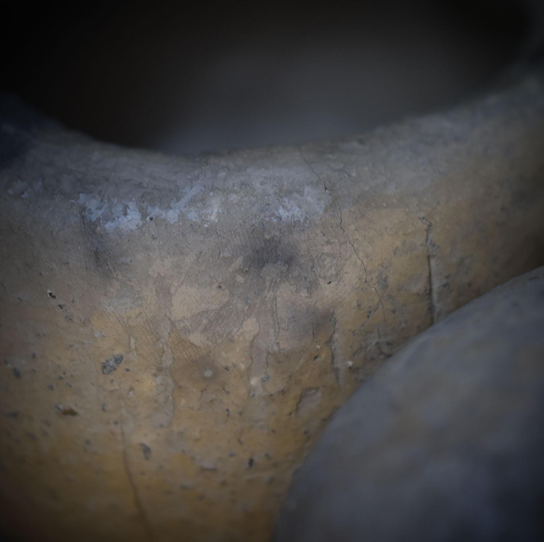 Tongefäß Eichel Rauchbrand Dose | Archaische Vorratsdose Keramik | Spirituelles Geschenk Naturform Altar Deko Unikat 1,18kg GEF022