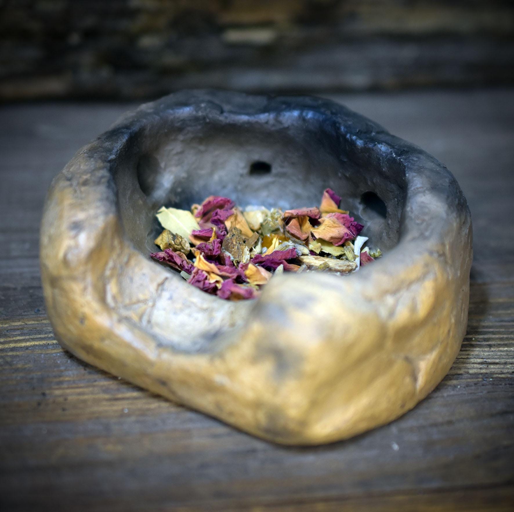 Räucherschale aus Ton, Archaisches Räuchergefäß handgemacht, Schamanische Altar Deko erdig, Keramik Schale für Harze & Kräuter RÄG081
