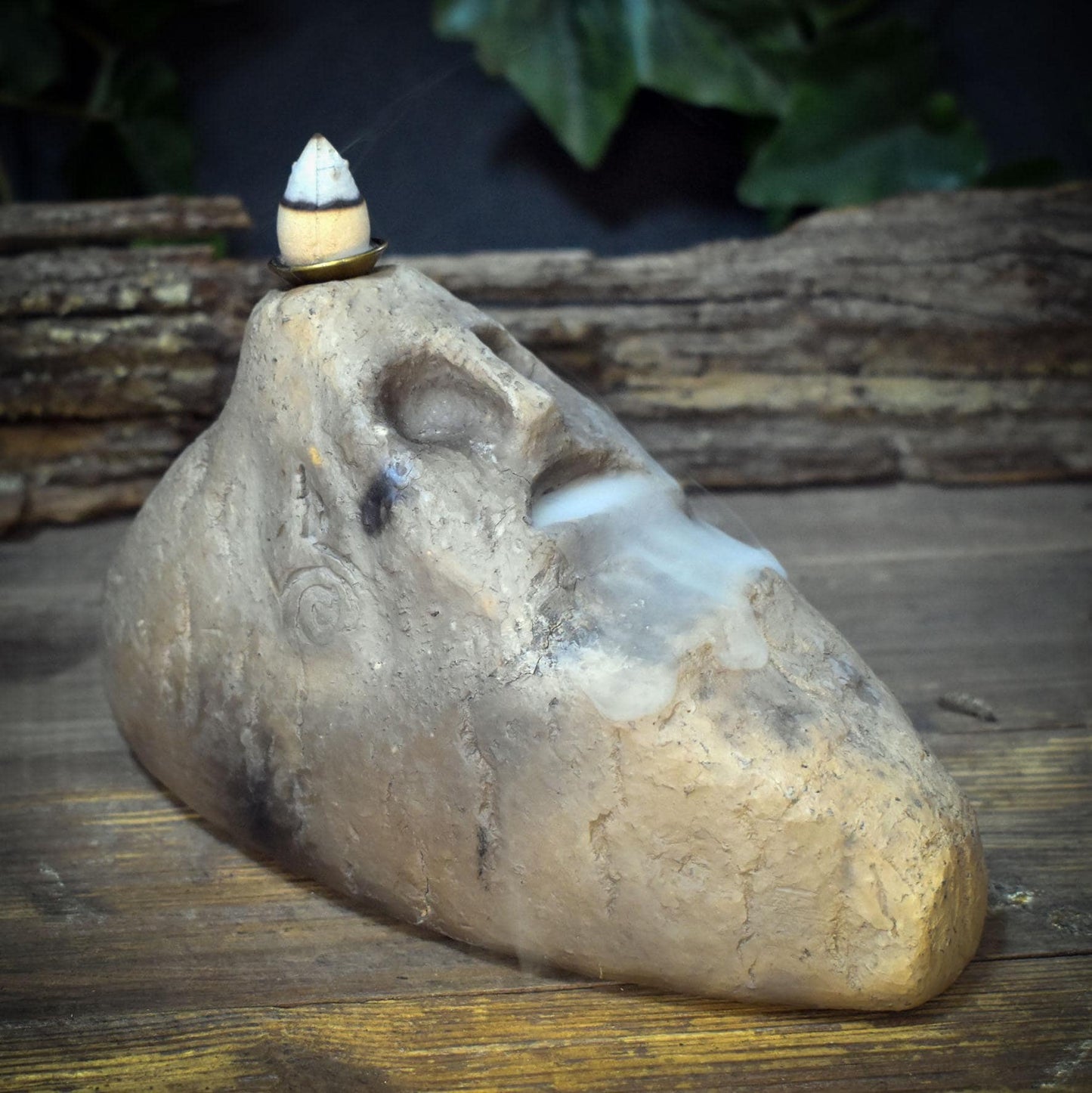 Taino Backflow Räuchergefäß Ton, Archaische Skulptur Wasserfall Räucherkegel, Schamanische Altar Deko, Indigene Kunst Keramik RÄH069