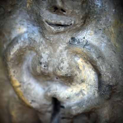 Sheela na Gig Backflow Räuchergefäß Ton, Teelichthalter Kelten Schutzgöttin massiv, Archaische Skulptur Rauchwasserfall erdig RÄH070