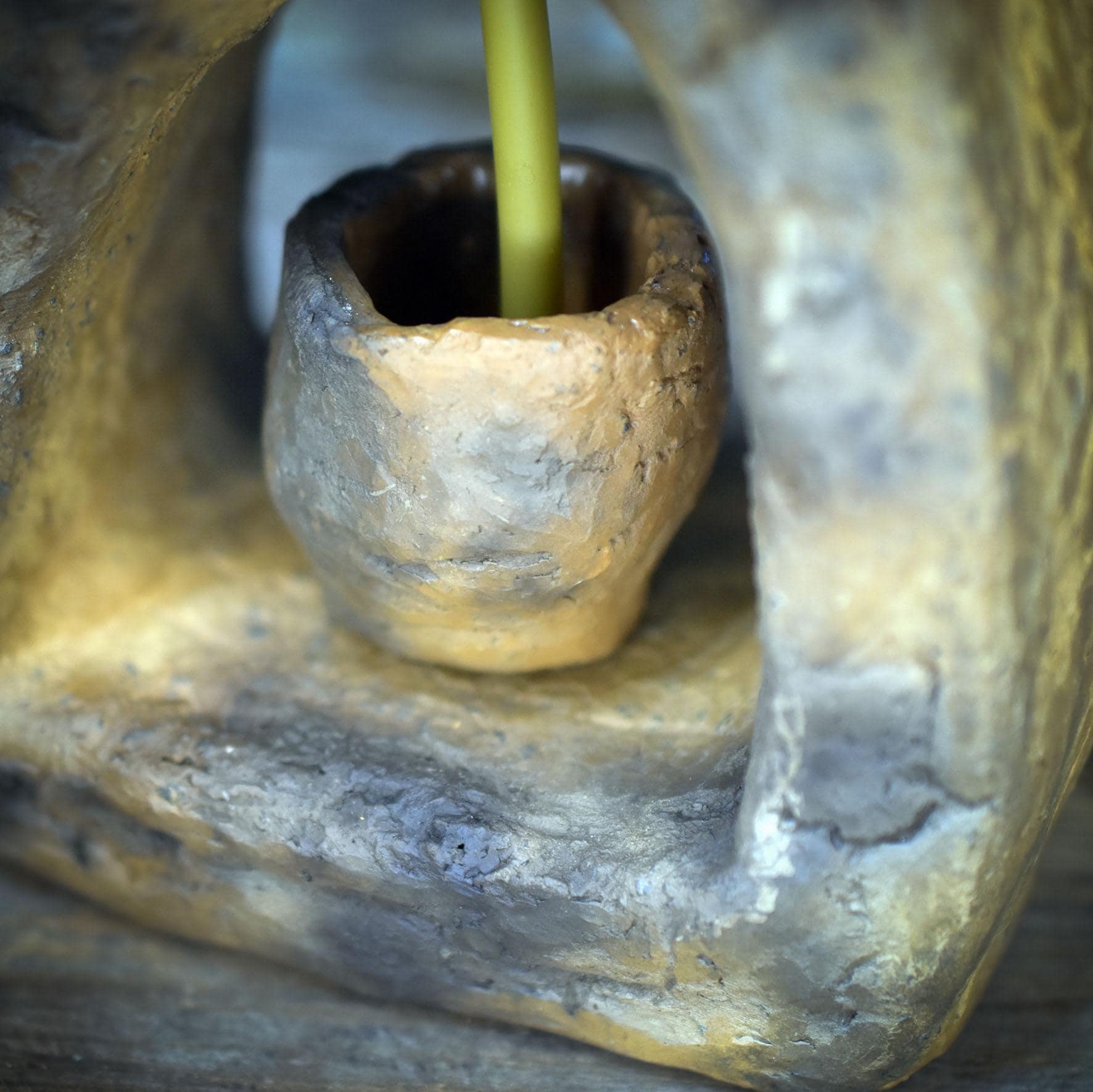 Ritualvase Torbogen Rauchbrand Keramik Urform | Trauerbegleitung Sterbebegleitung Trostgeschenk | Abschied Tor Symbolik 660g AEP006