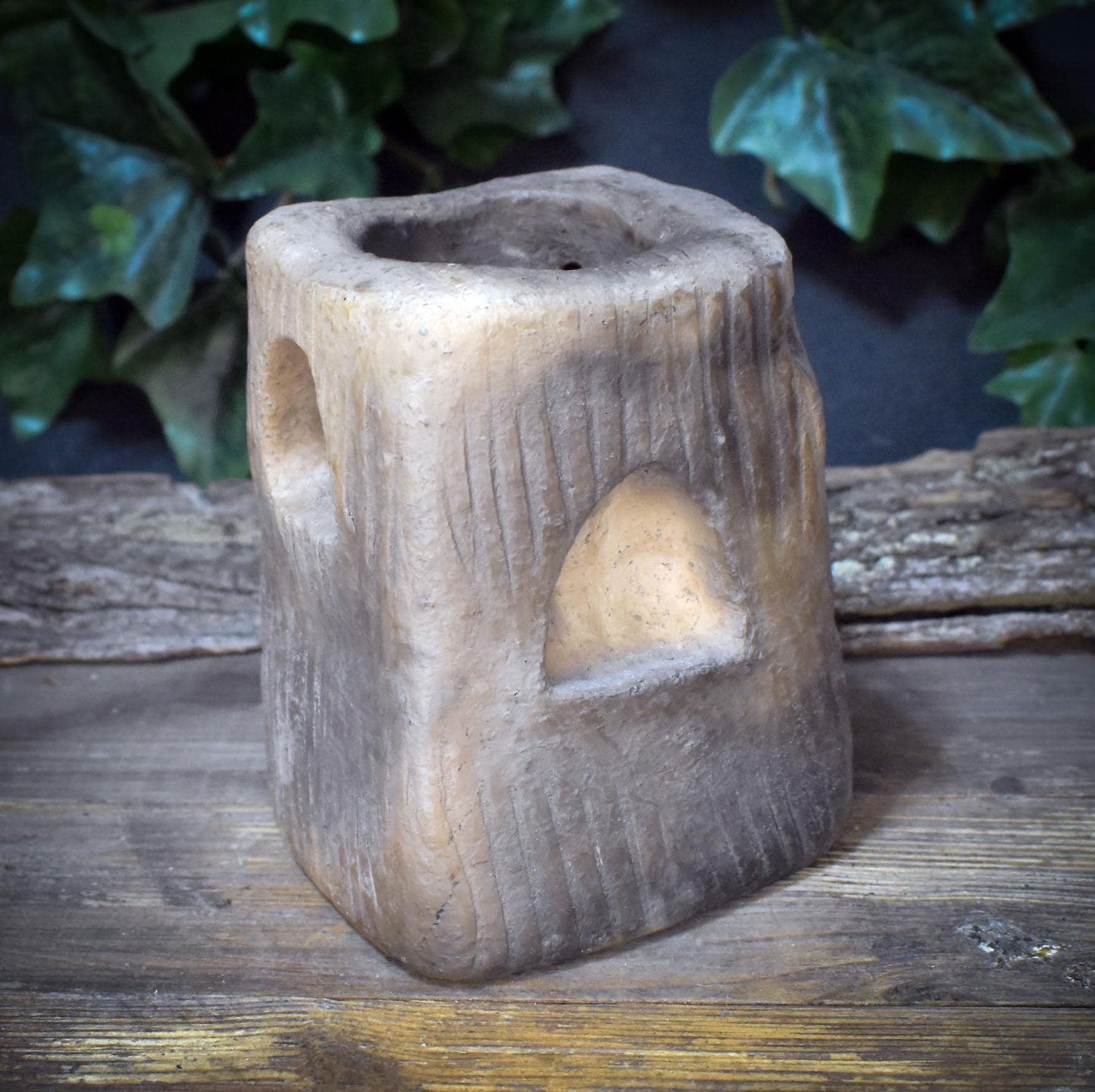 Teelichthalter Turm Rauchbrand Ton | Archaischer Kerzenständer Altar Deko | Rustikales Spirituelles Geschenk Unikat 1,4kg TKH036