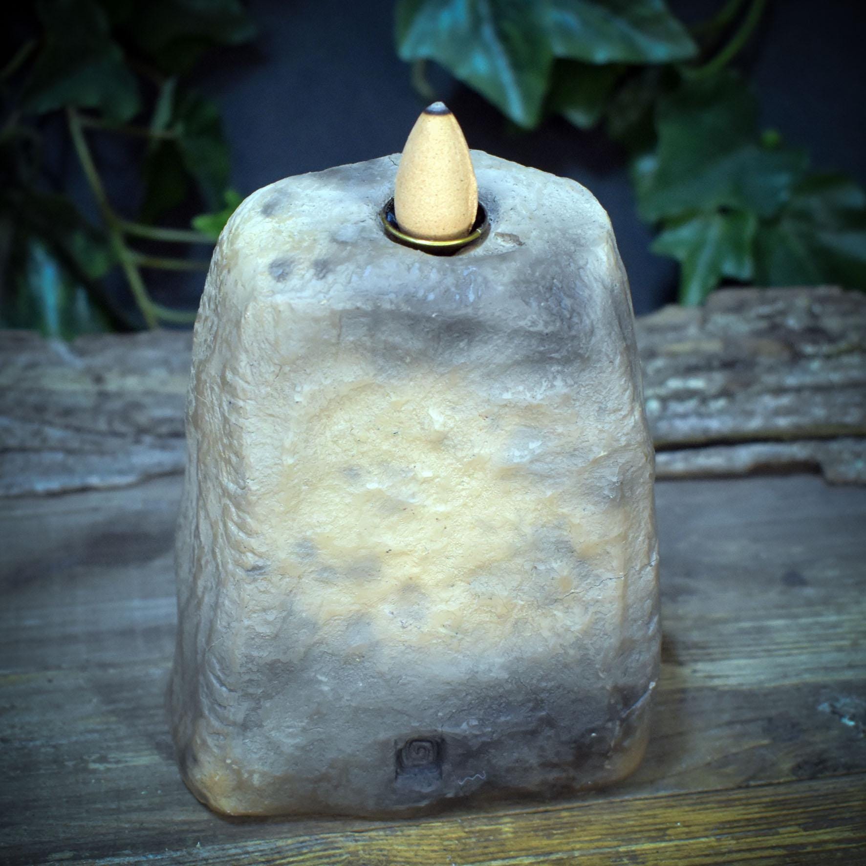 Backflow Räucherhalter Ton Rauchbrand | Wasserfall Räucherkegel Altar Deko | Spirituelles Geschenk Ammonit Unikat 1kg RÄH067