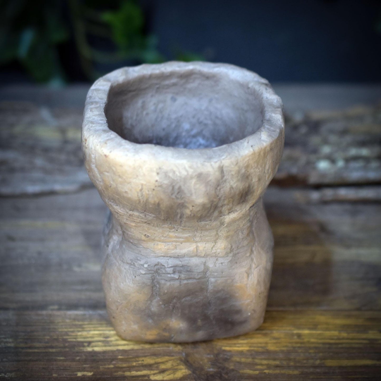 Räucherturm Ton Rauchbrand | Archaische Räucherschale Fülle Symbol | Spirituelles Geschenk Altar Ritual Keramik 860g RÄG085