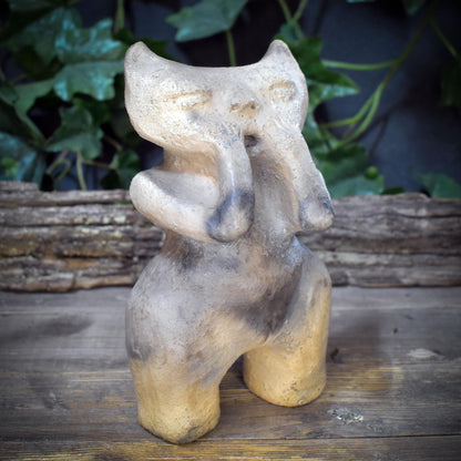 Taino Keramik Skulptur, Archaisches Artefakt aus Ton, Schamanische Altar Figur indigen, Spirituelle Kunst Erdgöttin Naturgeist SKU295