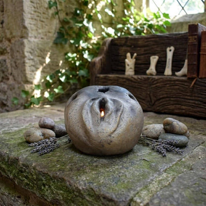 Yoni Teelichthalter Ton Ammonit, Archaisches Windlicht Urkraft, Schamanische Altar Deko Muschel, Erdiges Keramik Licht Sakral TKH038