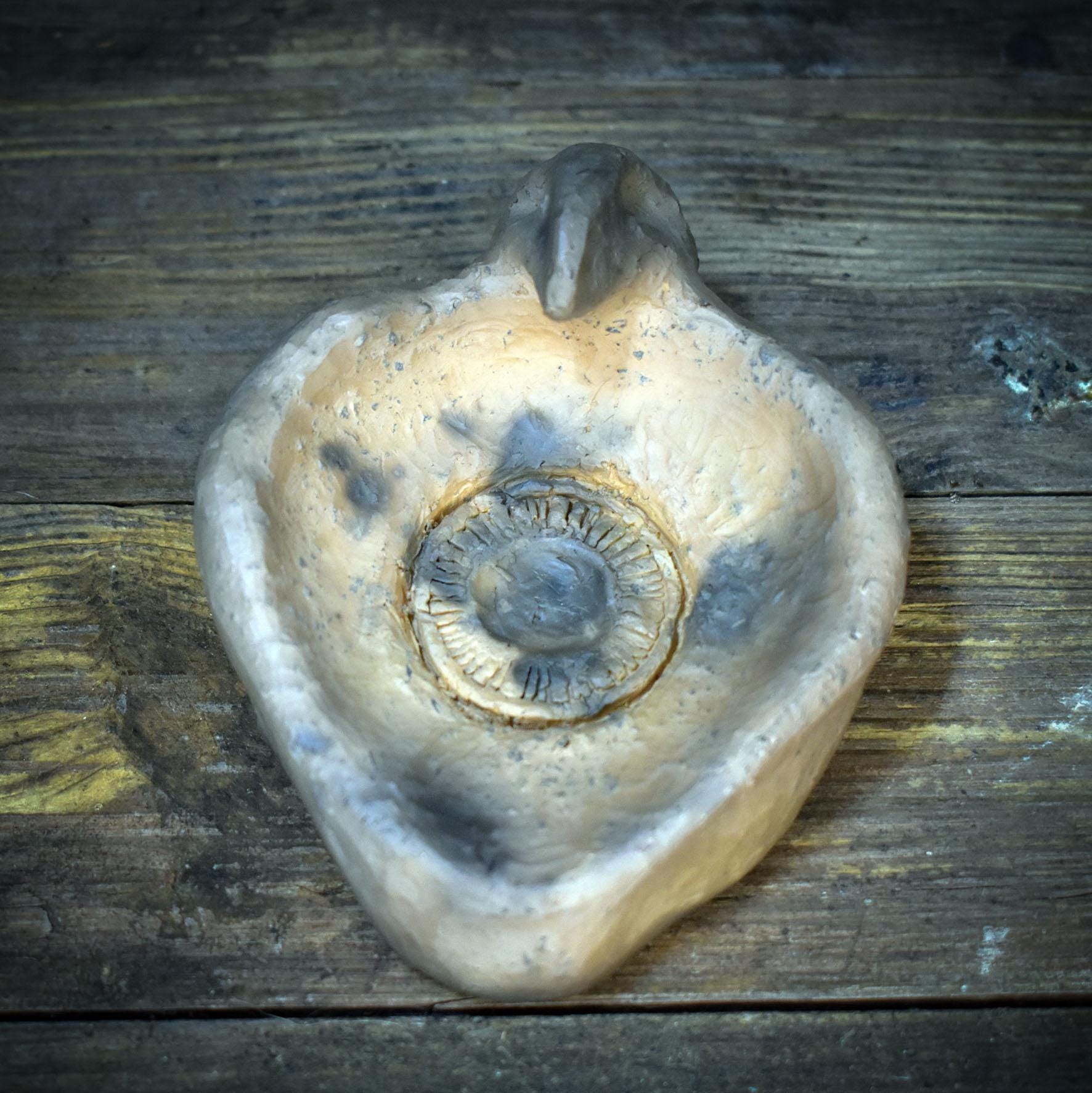 Räucherschale Ton Rauchbrand | Adler Opferschale Altar Deko | Spirituelles Geschenk Krafttier Keramik Ritual Unikat 215g RÄG090