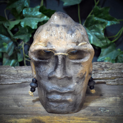 Skulptur Maske Keramik handgeformt | Archaische Maske Ton | Heidnische Kunst Unikat | Spirituelle Deko Altar SKU297