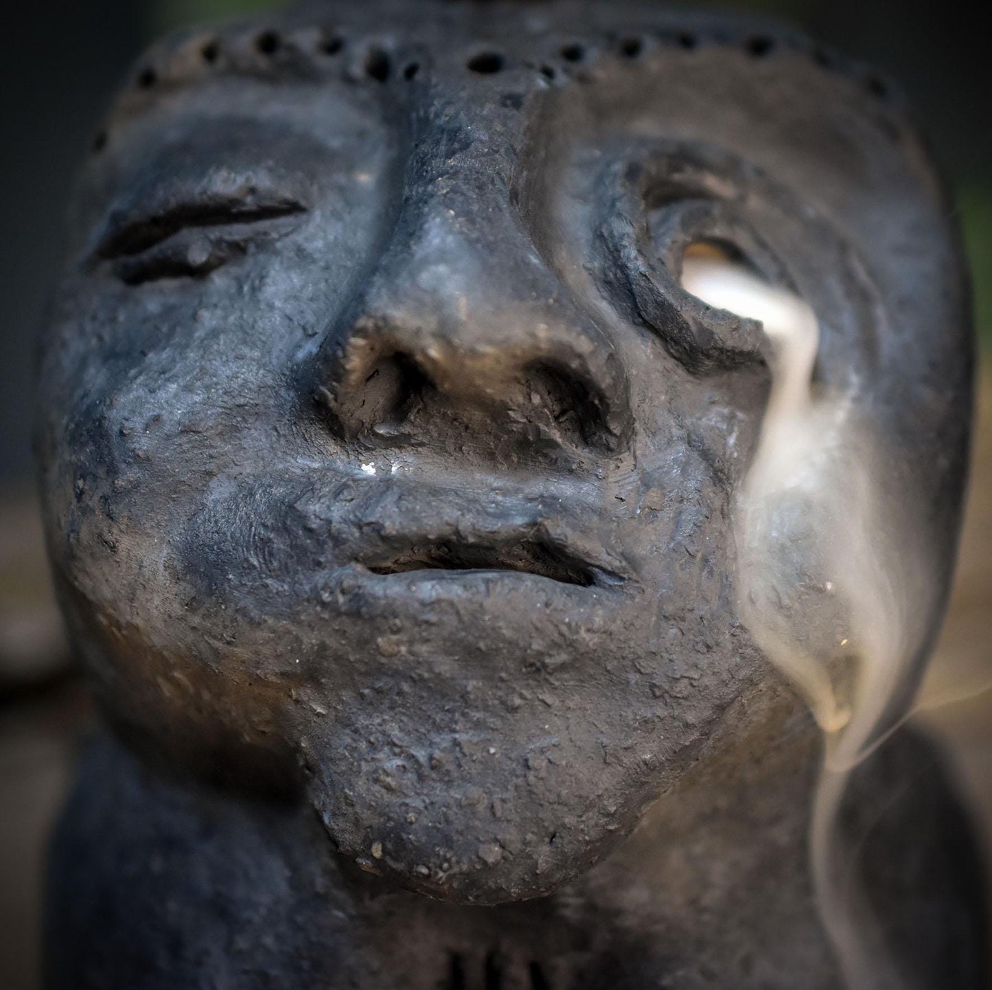 Ahnenskulptur Keramik handgeformt | Archaische Ahnenmaske Rückfluss Räucherhalter | Heidnische Kunst Altar Unikat RÄH072