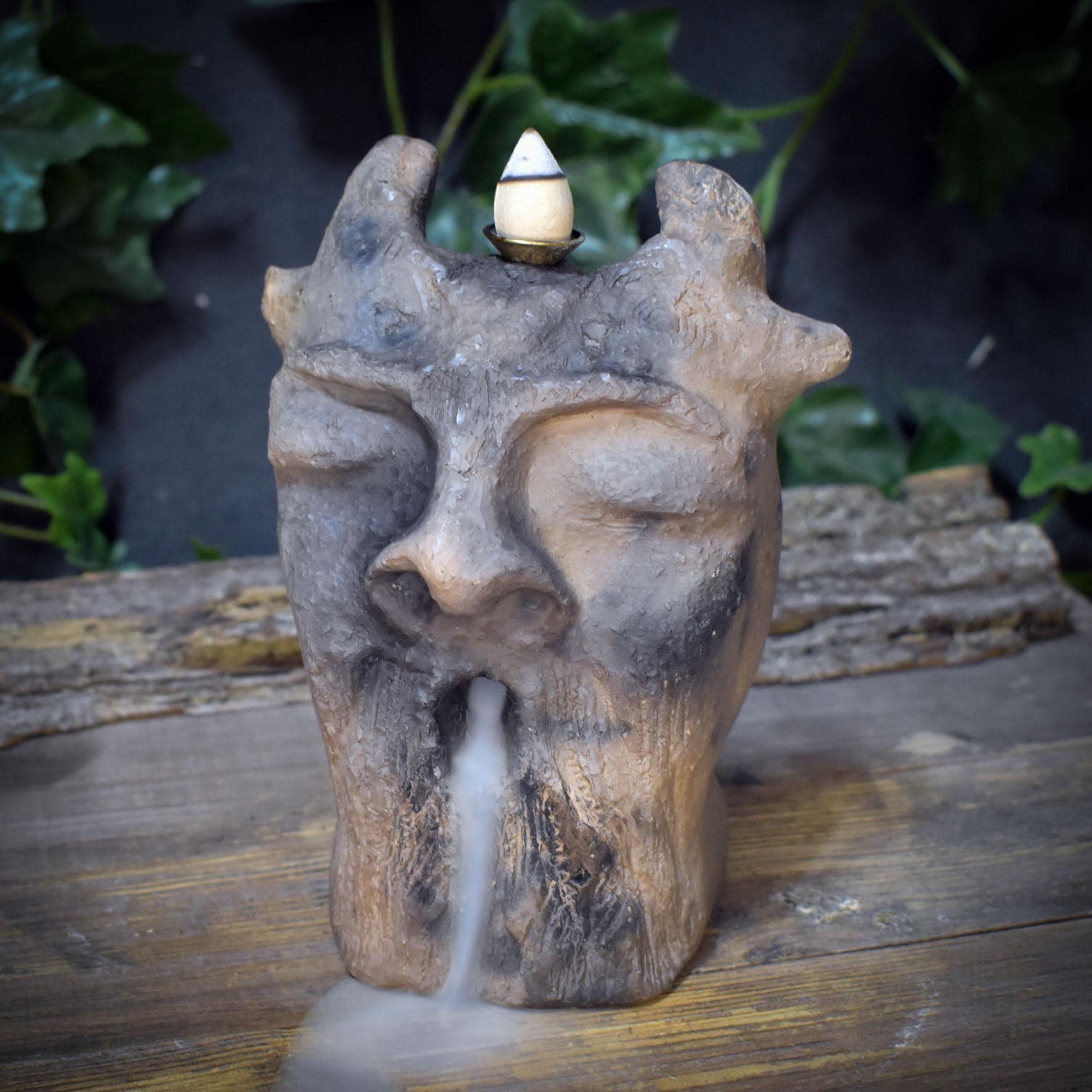 Cernunnos Skulptur Keramik handgeformt | Archaischer Gott Rückfluss Räucherhalter | Kelten Kunst Altar Unikat RÄH073