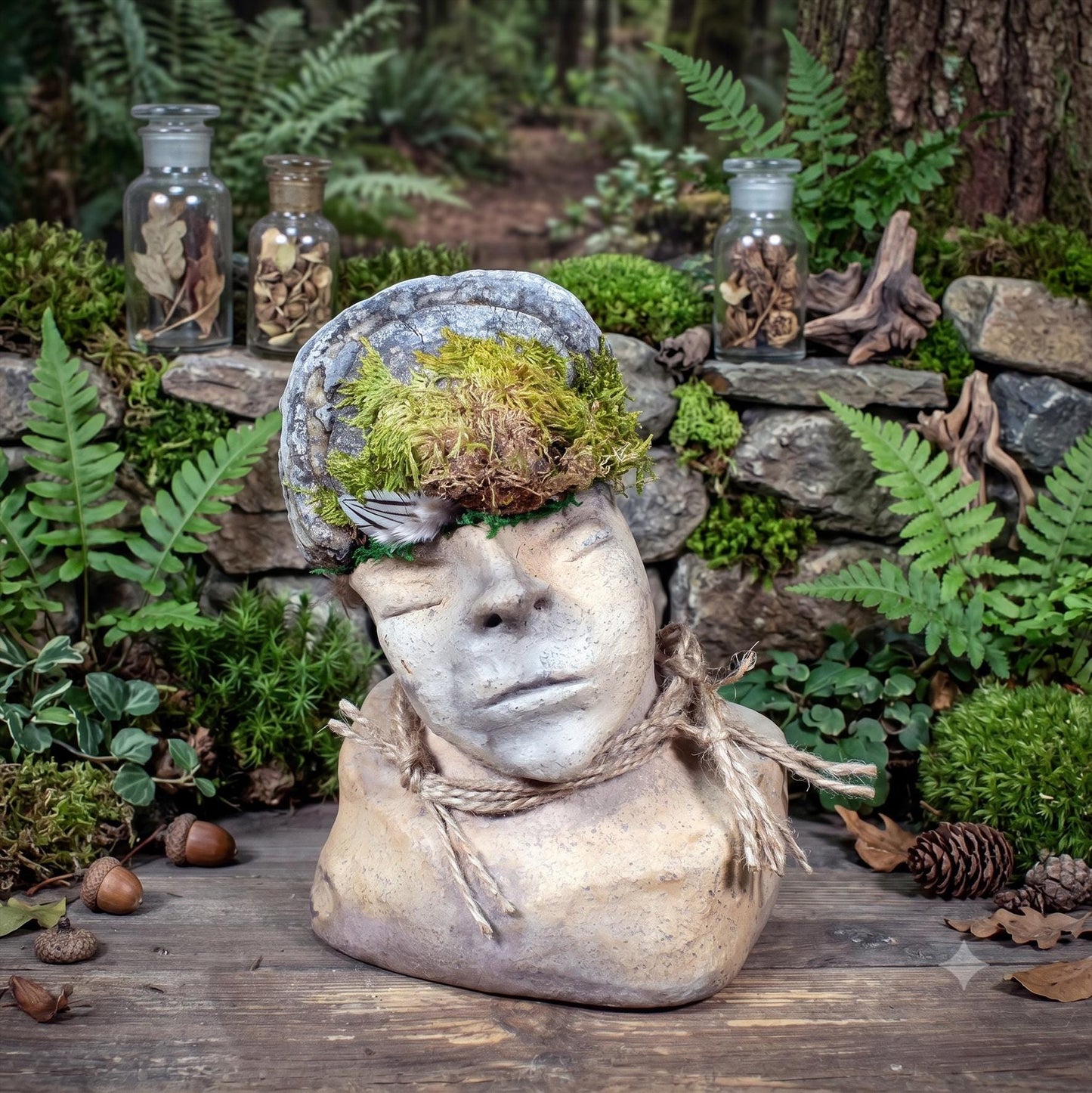 Waldgeist Skulptur, Archaische Büste aus Ton mit Baumpilz & Moos, Meditative Kopf-Figur, Spirituelle Kunst, Handgefertigtes Unikat
