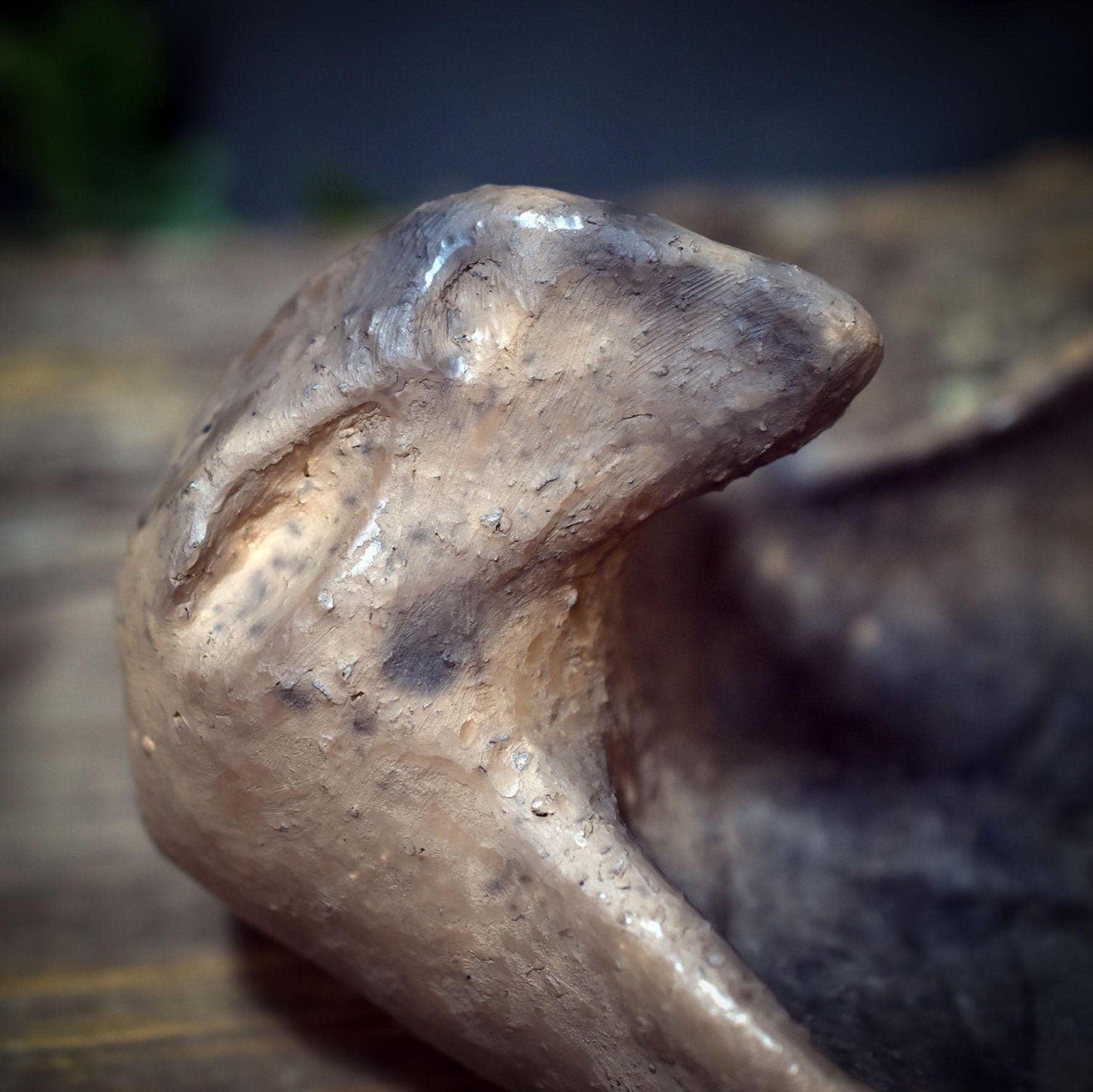 Räucherschale Adler Keramik handgeformt | Archaische Tonschale für Rauchrituale | Krafttier Skulptur Unikat RÄG091