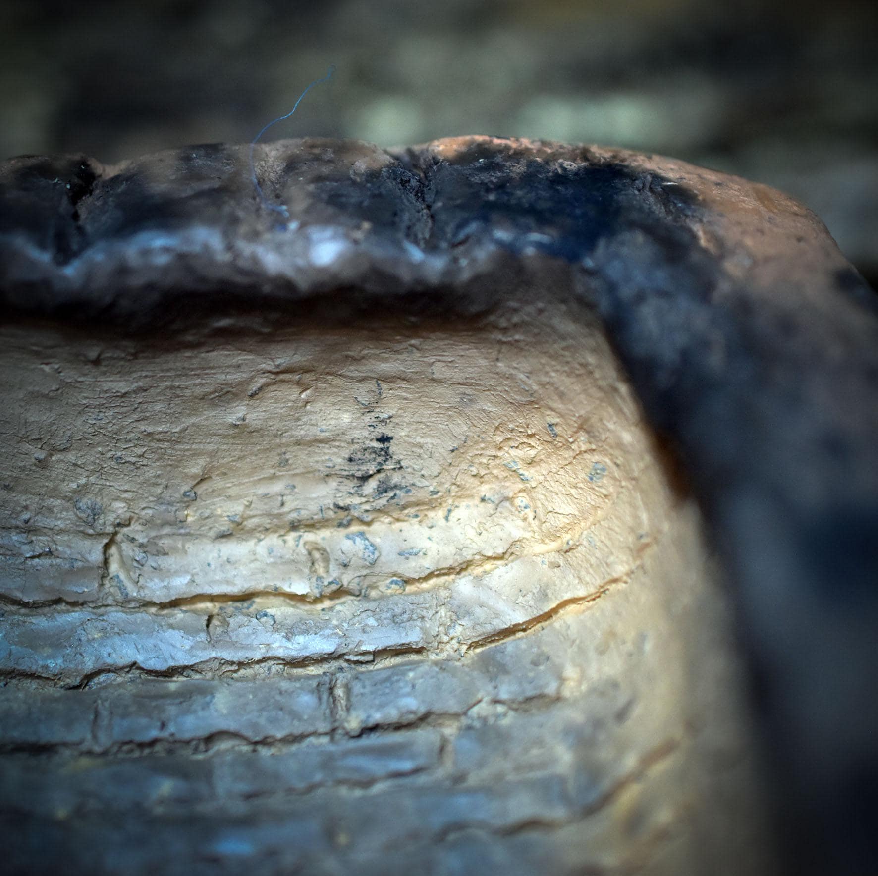 Räucherschale Keramik handgeformt | Archaische Schale mit Erdsymbol | Rauchritual Gefäß Altar Unikat RÄG092