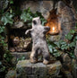 Tanzender Wolf – Archaische Skulptur aus traditioneller Rauchbrandkunst