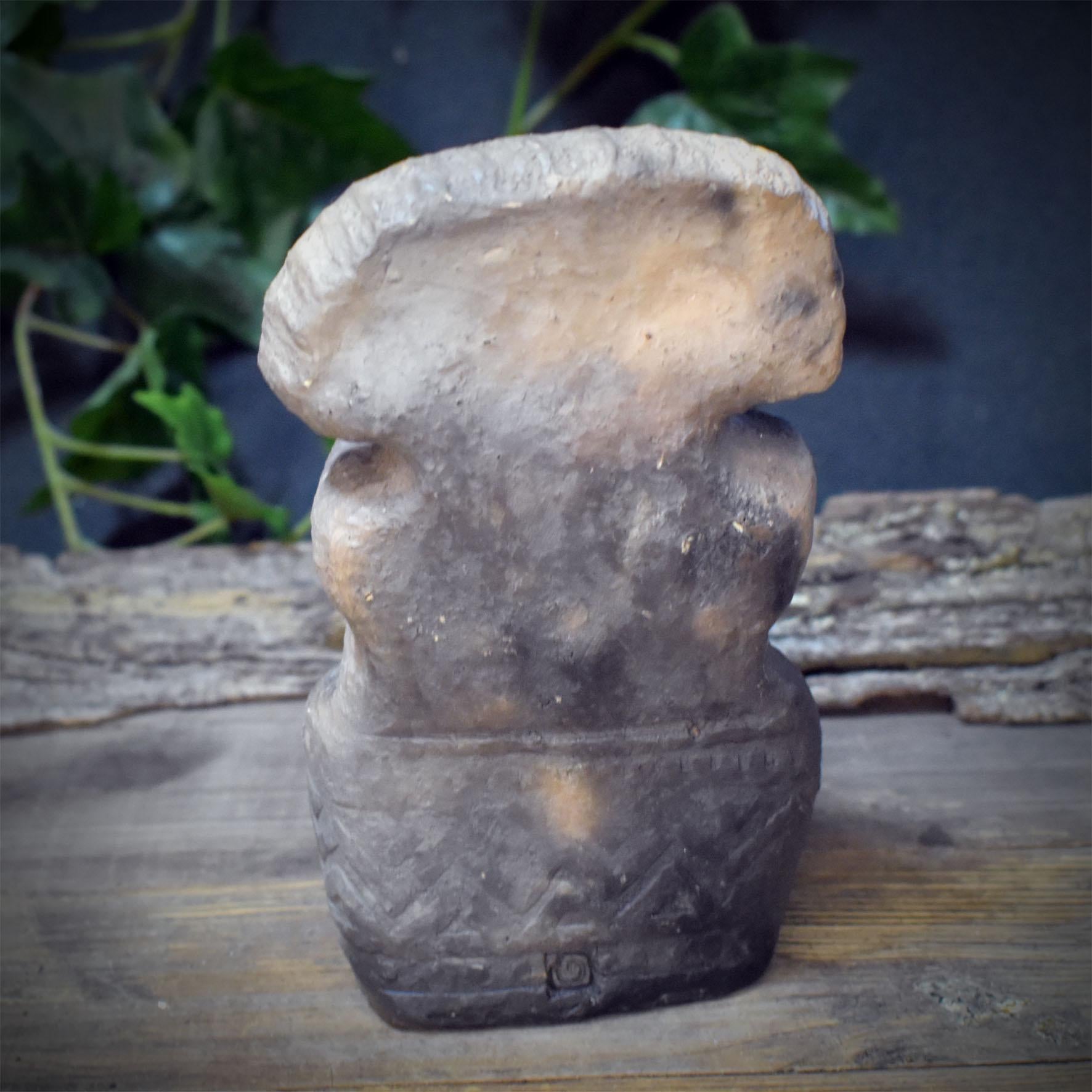 Taíno Skulptur aus Ton – Spirituelle Altarfigur & Schamanisches Kraftobjekt, Taíno Kultur Inspiration, 920g SKU308
