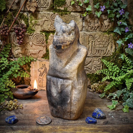 Cernunnos Statue Gott des Waldes, keltische Altar Figur handgemacht, keltischer Gott aus Ton & echtem Baumpilz, Druiden Deko